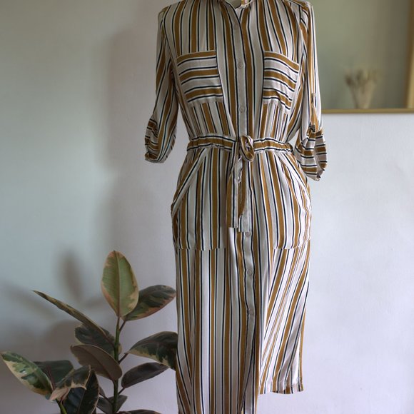 "Straight Lash" Tie and Button up Dress.  Striped Brown, Black, White, and Tan. - Picture 4 of 9